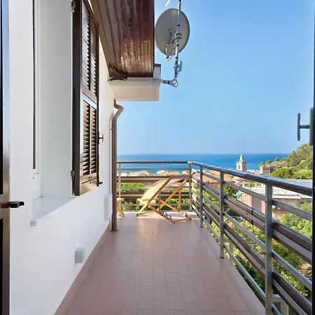 Attico Con Vista Moneglia