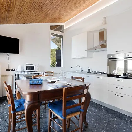 Apartamento Attico Con Vista Moneglia