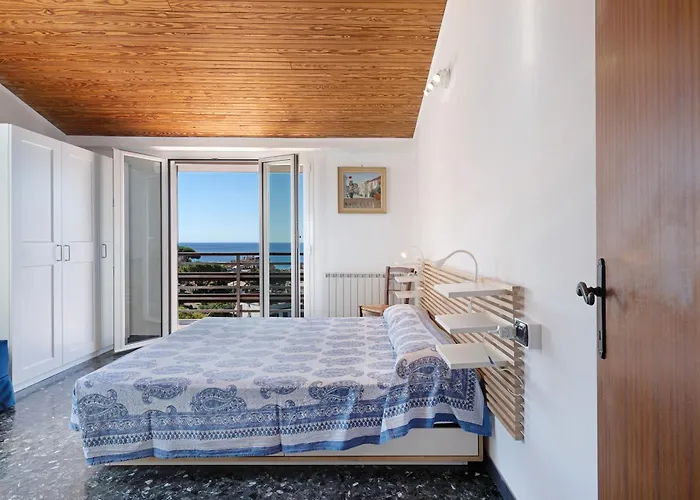 Attico Con Vista Moneglia